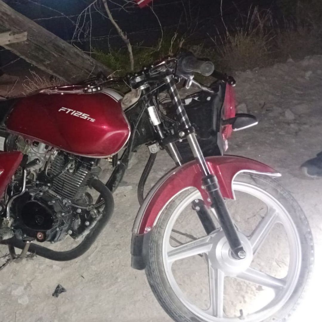 Muere Joven Motociclista al Chocar Contra Cerca de Alambre en Lerdo